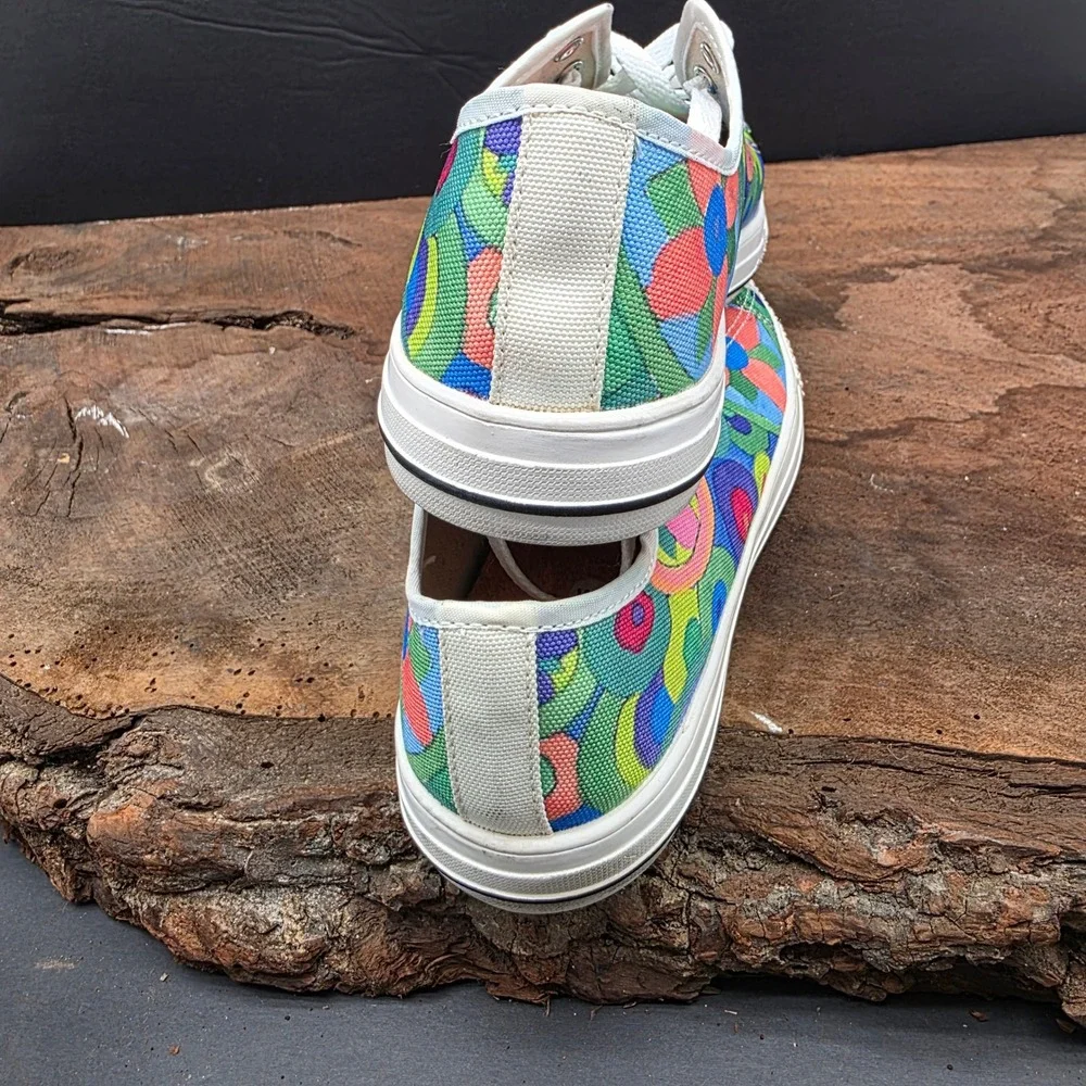 Boho Retro Hippie Sneakers Women Size 9 Multicolor Psychedelic Floral Low Top